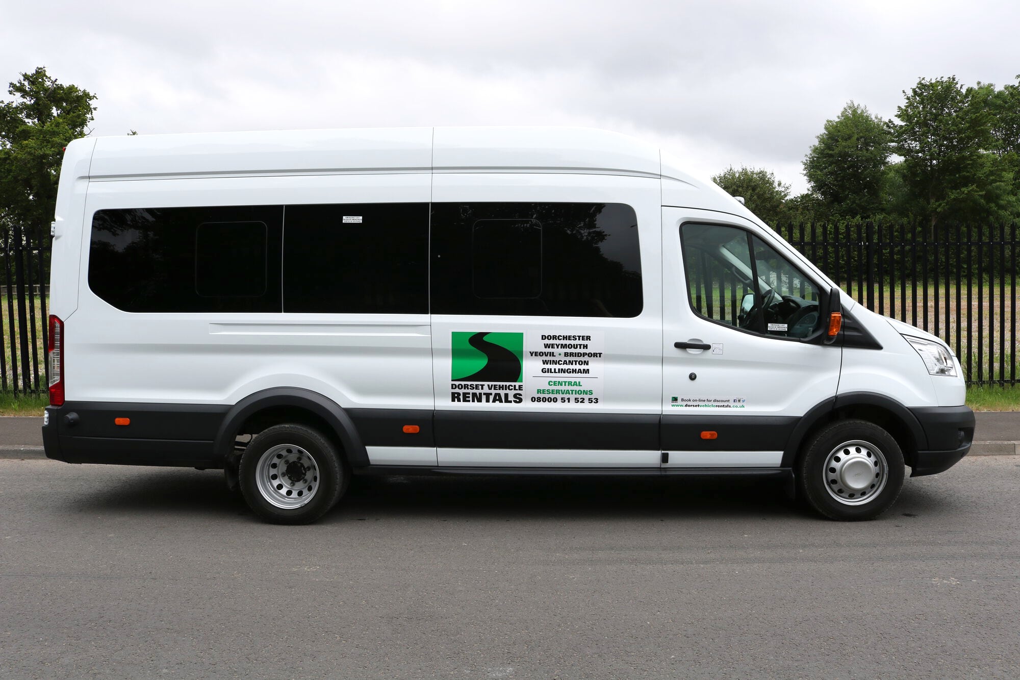 17 SEAT MINIBUS - Dorset Vehicle Rentals